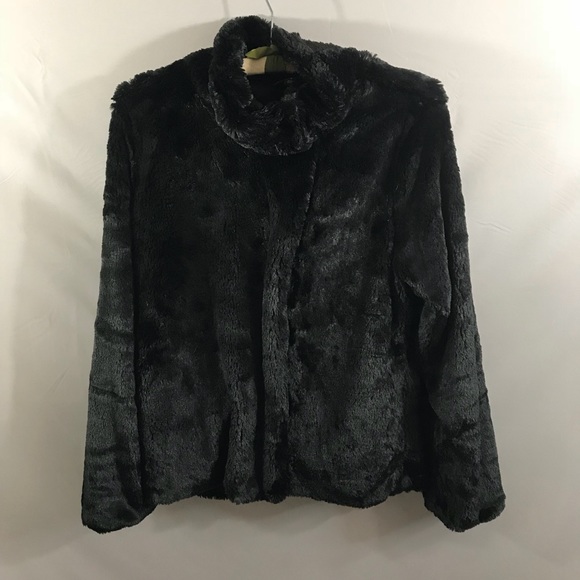 Patagonia Jackets & Blazers - Patagonia black faux fur jacket
